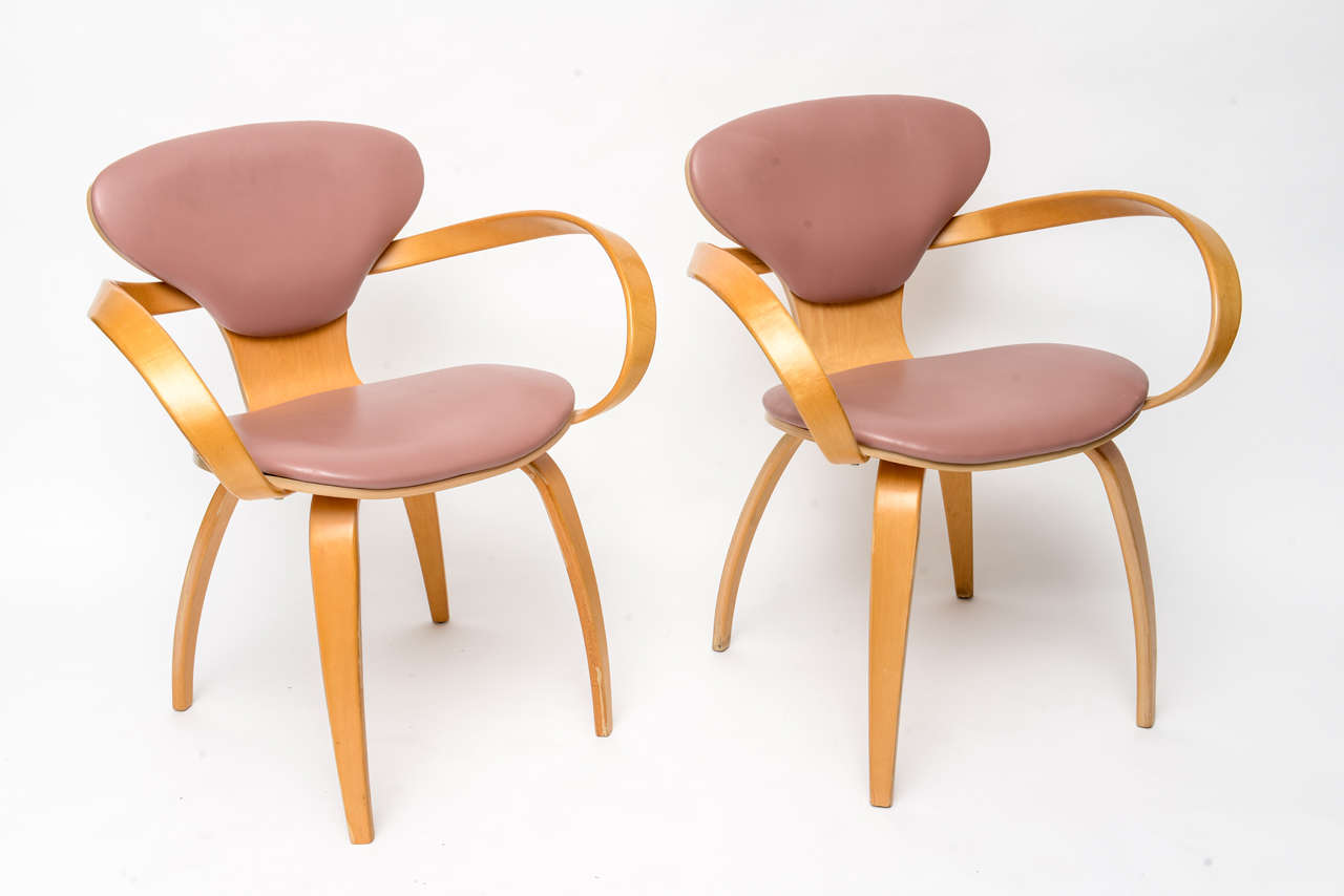 Mid-Century Modern Normal Cherner Pretzel Chairs for Plycraft