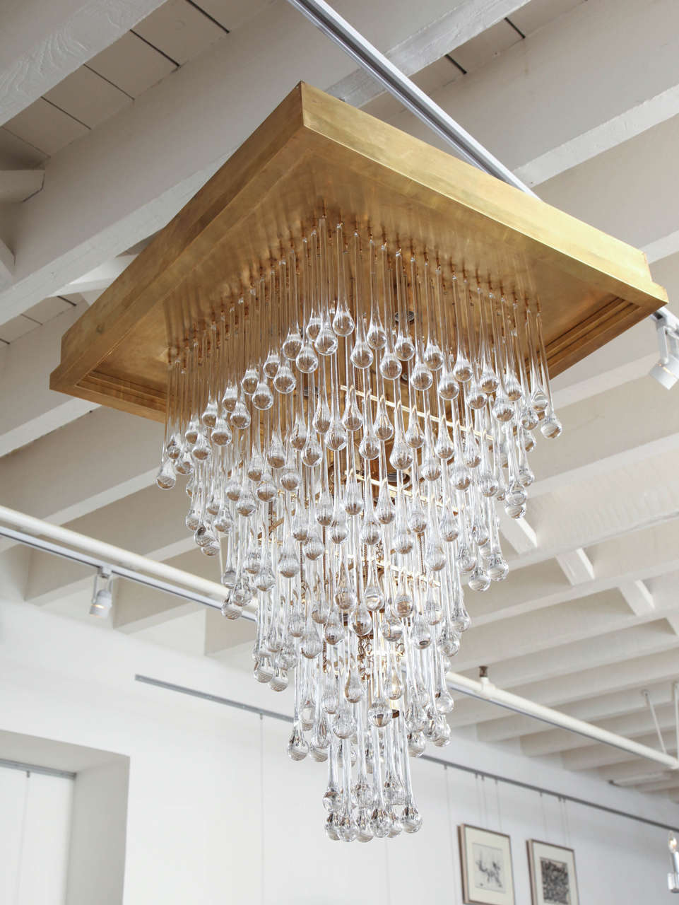 Spectacular Tiered Tear-Drop Crystal Chandelier with Brass Mount, circa 1970 2