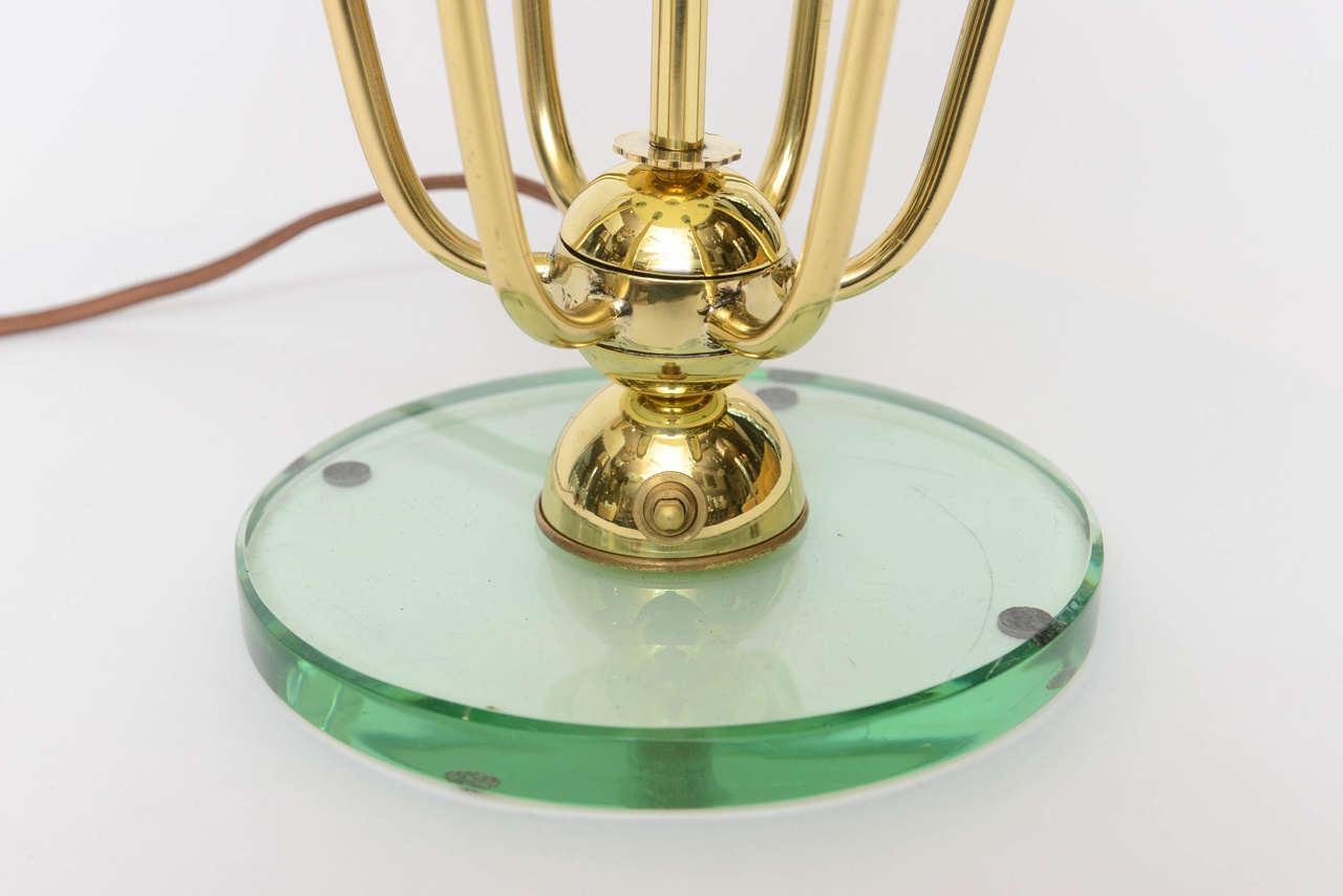 Milieu du XXe siècle Exceptionnelle lampe de table italienne à la manière de Fontana Arte en vente