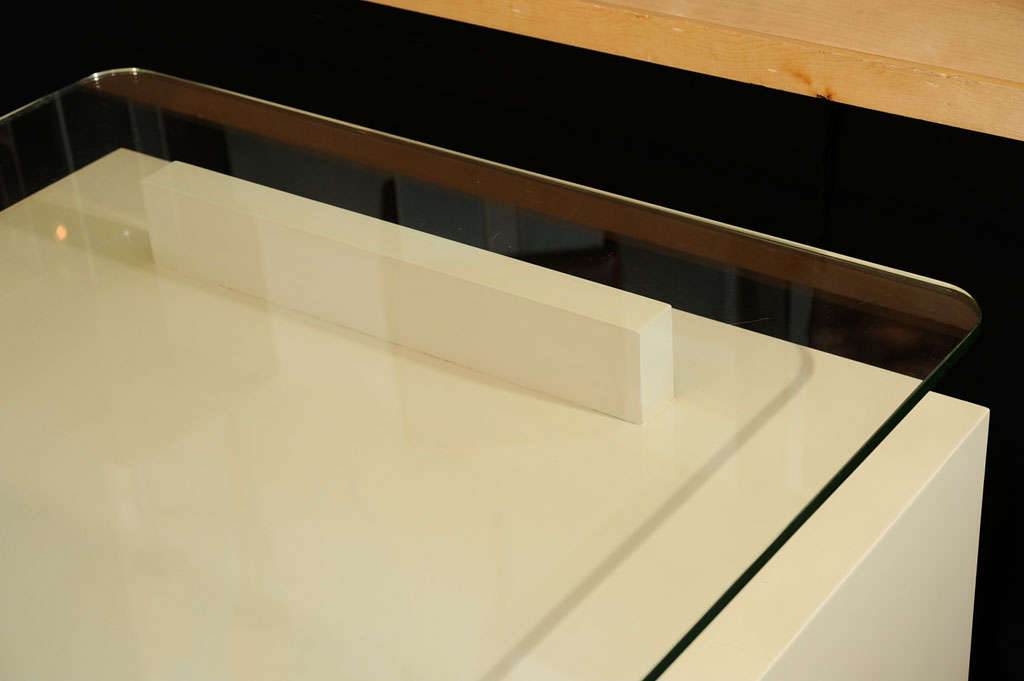 Large-Scale, Custom Side Table by Paul László 3