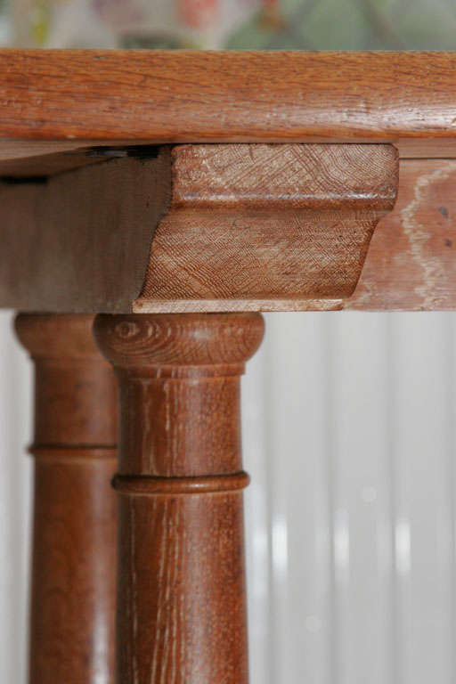 Philip Tilden oak dining table, England circa 1910 For Sale 1