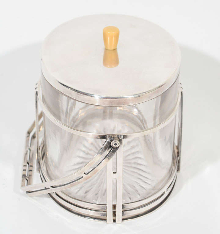 Mid-20th Century Art Deco Covered Ice Bucket/Container For Sale
