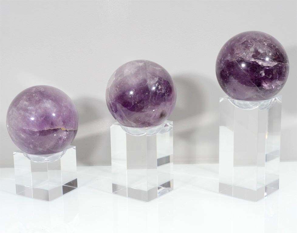 Set of 3 rock crystal spheres with solid acrylic stands