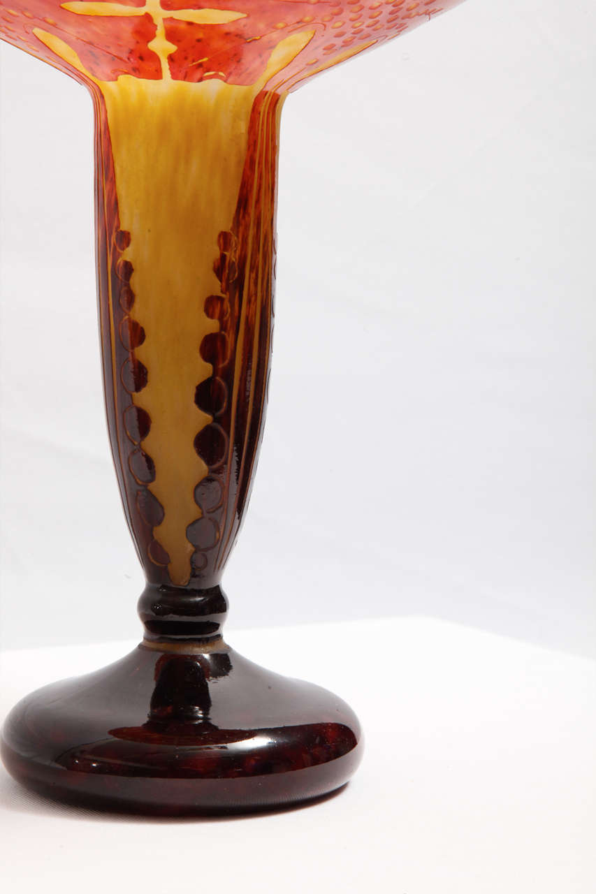 Art Deco Charles Schneider for Le Verre Français - Amaranthe Cameo Vase For Sale