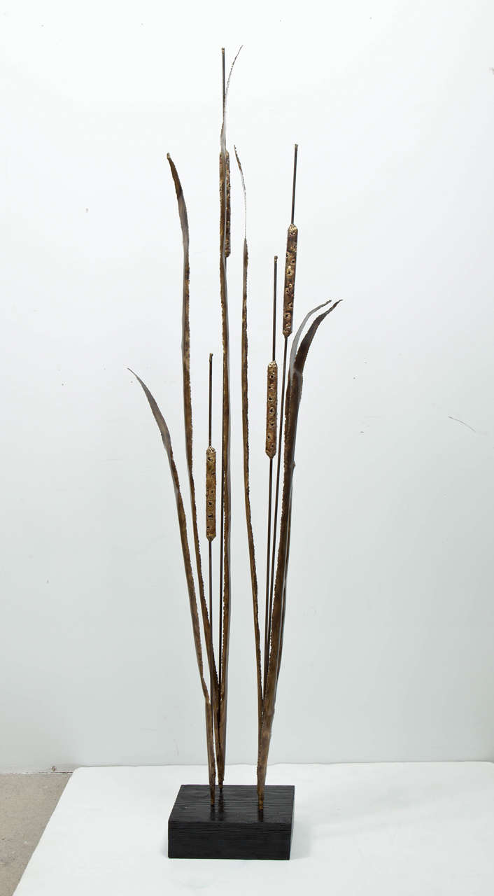 Decorative metal sculpture with beautiful wild straw motif, circa 1960.
