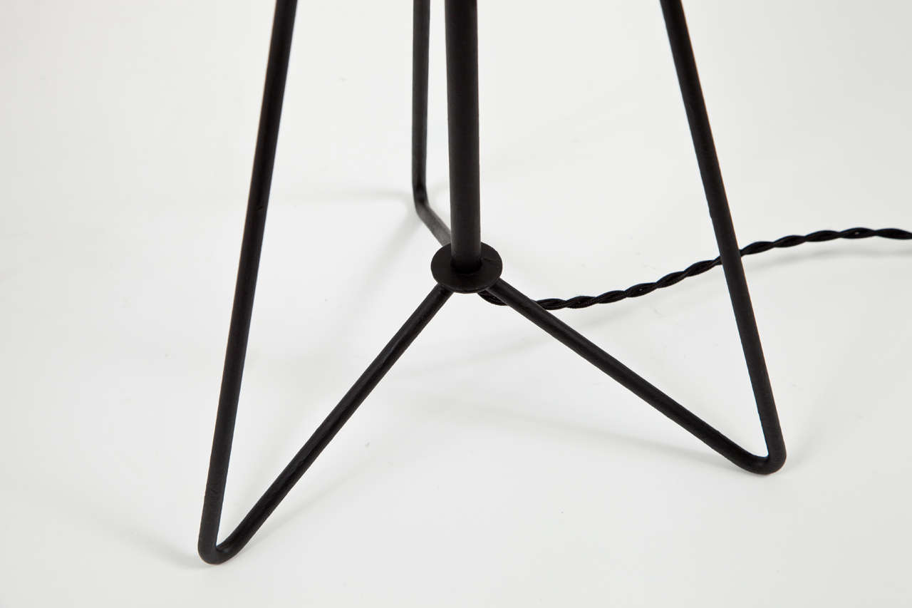 Mid-Century Modern Minimalist Black Iron Table Lamp