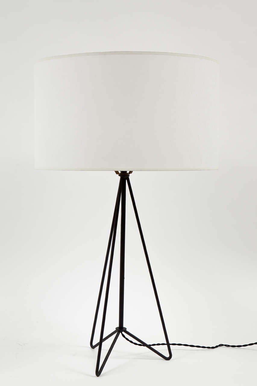 American Minimalist Black Iron Table Lamp