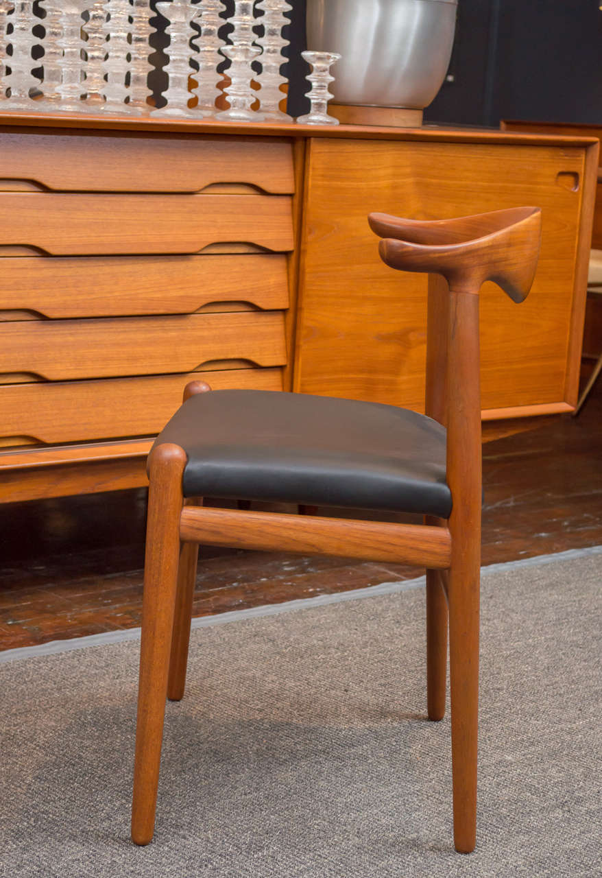 Hans J. Wegner Cowhorn Chair In Excellent Condition In San Francisco, CA
