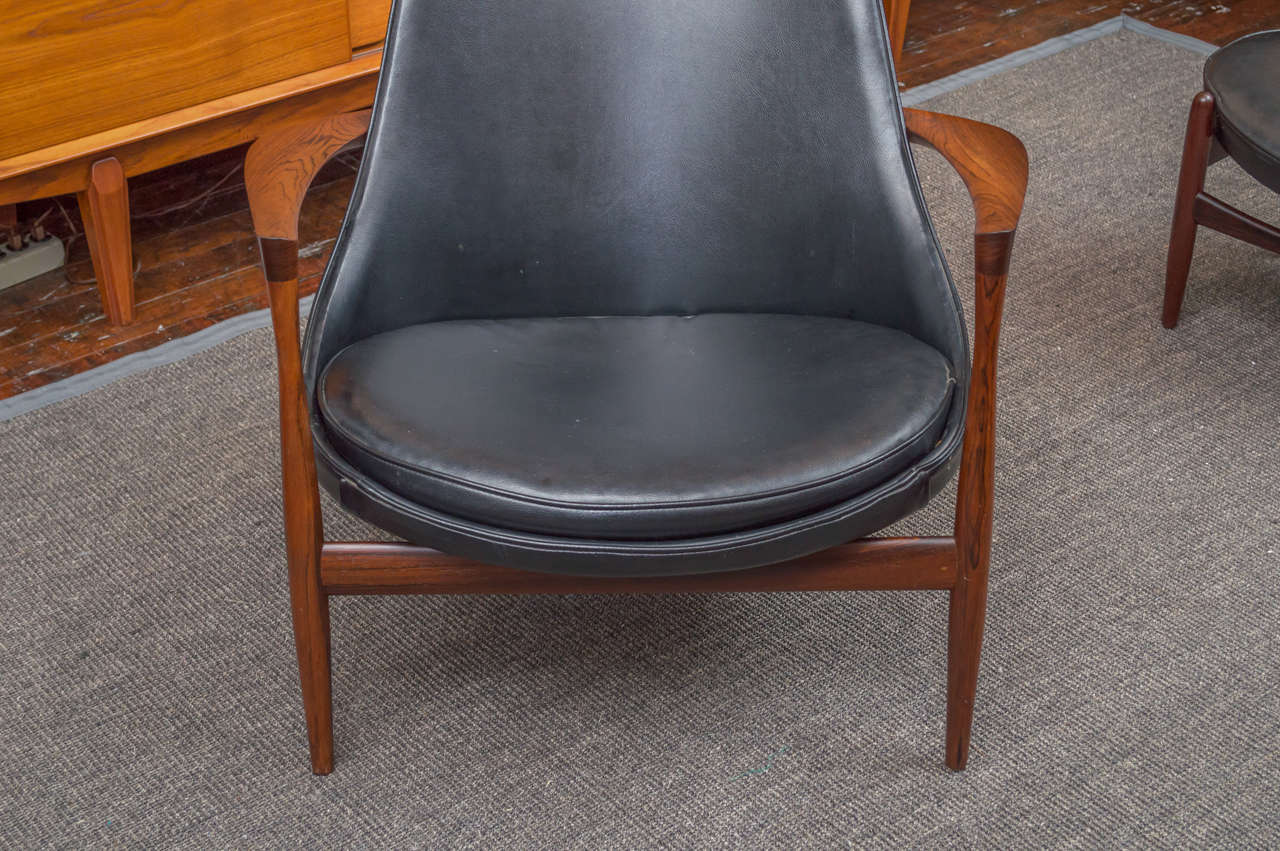 Ib Kofod-Larsen Elizabeth Lounge Chair and Ottoman In Excellent Condition For Sale In San Francisco, CA