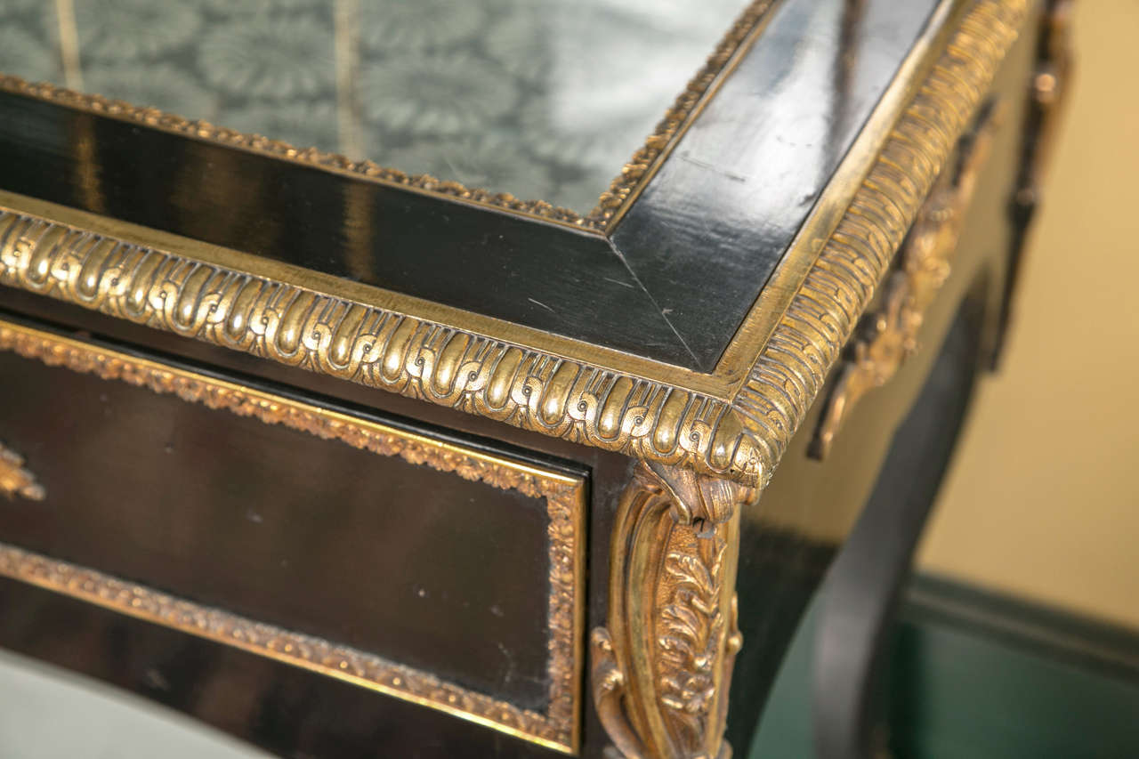 French Louis XV Style Ebonized Vitrine / Desk In Good Condition In Stamford, CT