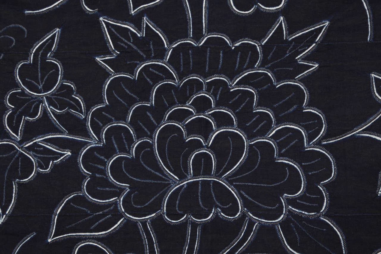Indigo Textile with Decorative Flowers by Chinese Bouyei People, circa 1980 For Sale 3