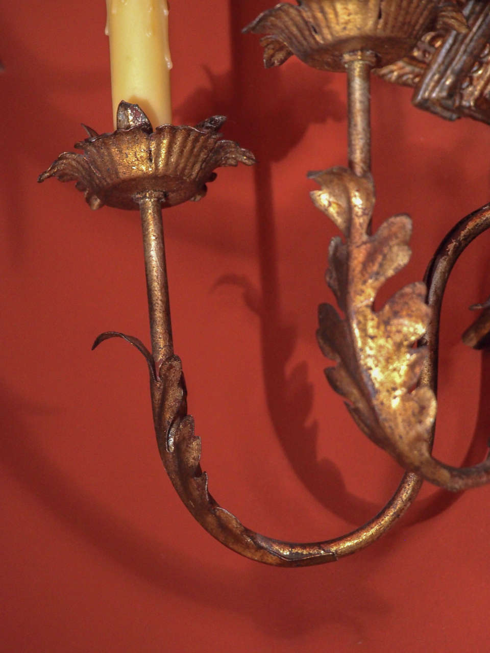 Wood 19th Century Pair of Italian Gold Painted Sconces For Sale