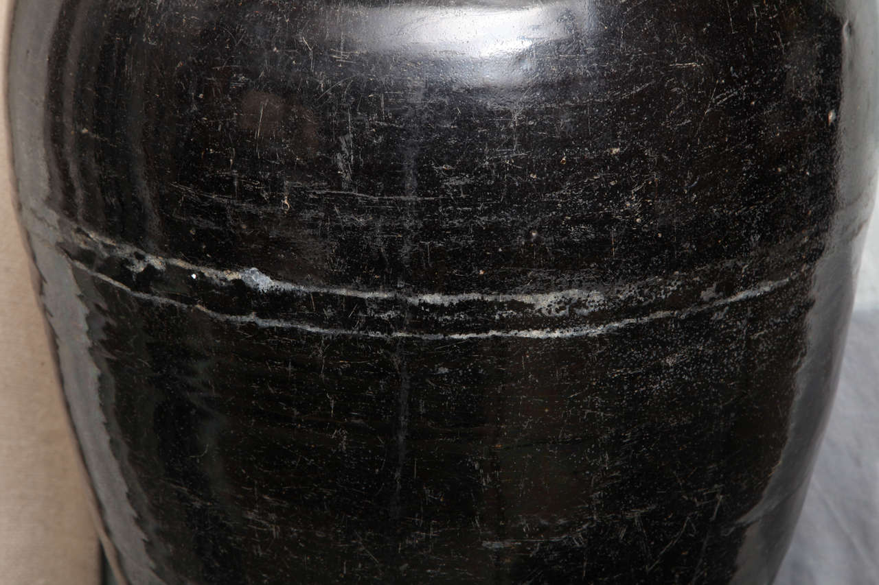 Black Pottery Wine Jar In Good Condition In New York, NY