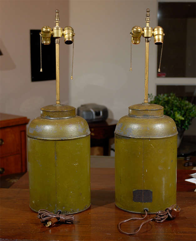 Pair of Antique Painted Tea Tins Lamps 4