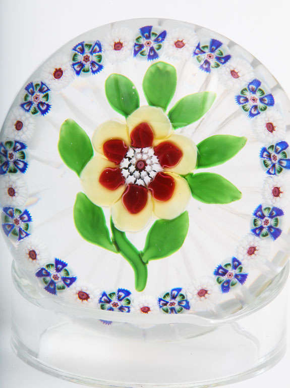 Rare Antique Baccarat Garlanded Two Tone Flower Paperweight In Excellent Condition In New York, NY