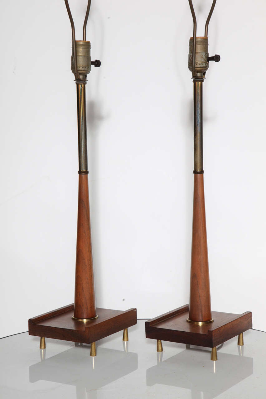 Tall Pair of Paul McCobb Style Walnut and Brass Candlestick Lamps, 1950s In Good Condition In Bainbridge, NY
