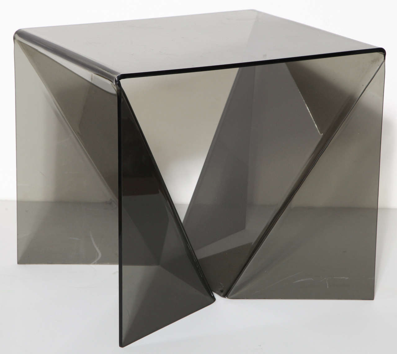 coppia di tavolini "Origami" Neal Small