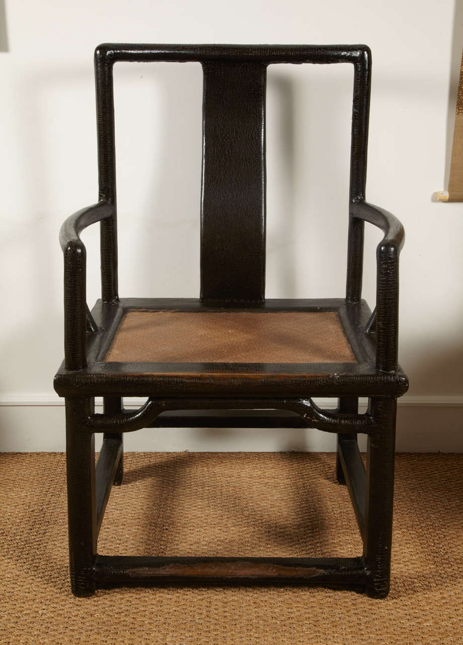 19th Century Pair of Chinese Black Lacquered Armchairs