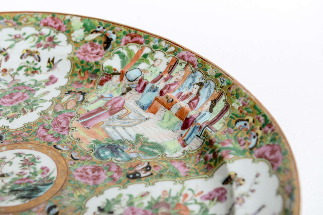 Huge Chinese Porcelain Famille Rose Oval Platter, 19th century 4