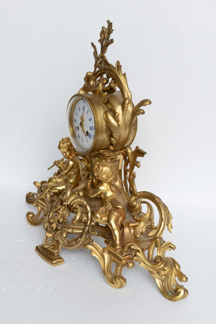 French Louis XV Mantel Clock with Putti, 19th Century 3