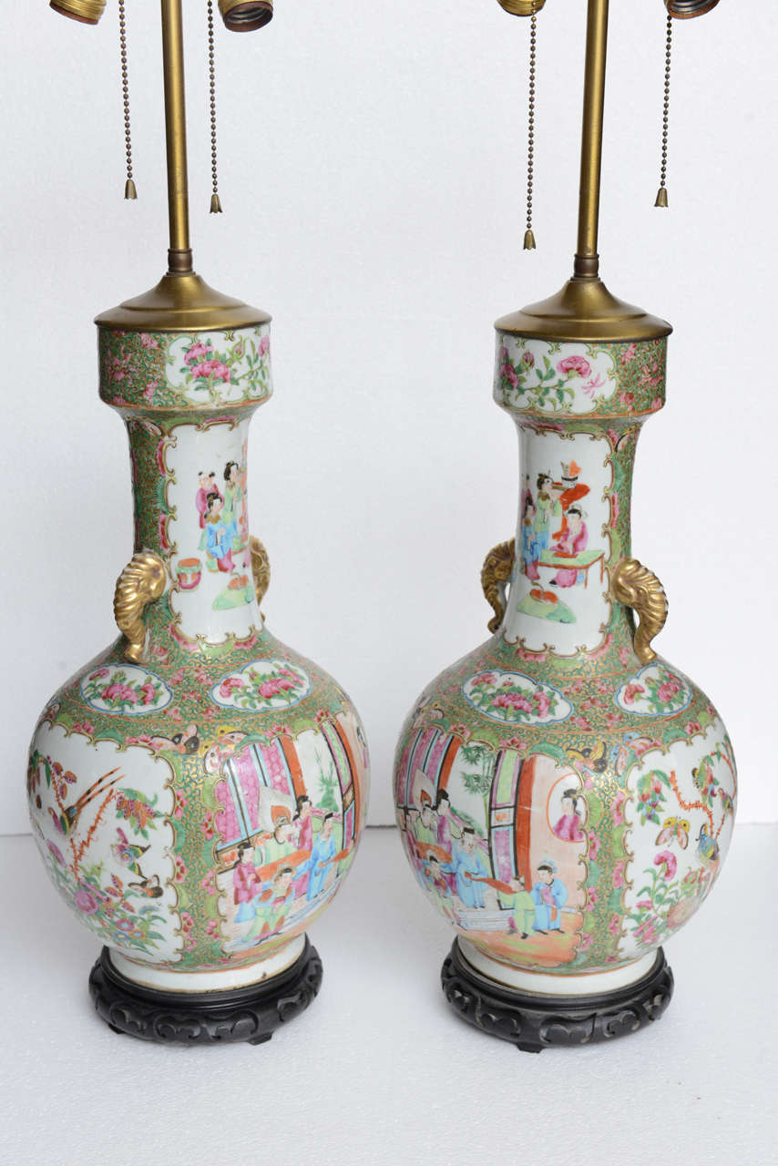 Pair of Chinese Porcelain Famille Rose Vases/ Lamps, 19th Century In Good Condition For Sale In West Palm Beach, FL