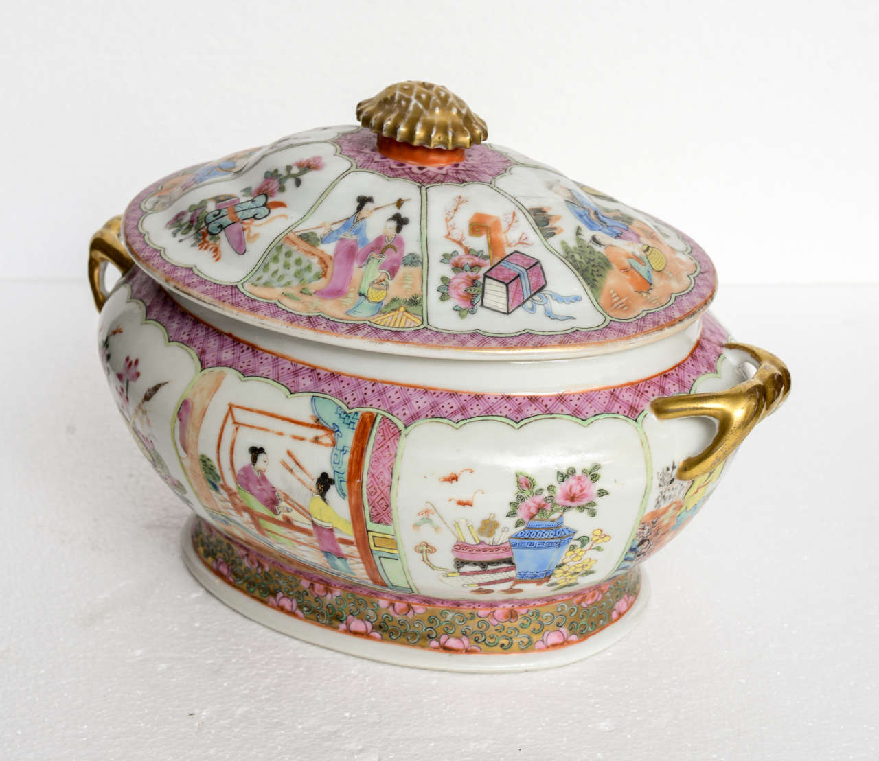 Chinese Famille Rose Tureen with Cover; beautifully detailed with gold handles & acorn lid pull.  No damages seen.

Originally $ 1,250.00

CHECK OUR INVENTORY FOR ADDITIONAL SALE ITEMS

Chinese porcelain Famile Rose porcelain punch bowl.