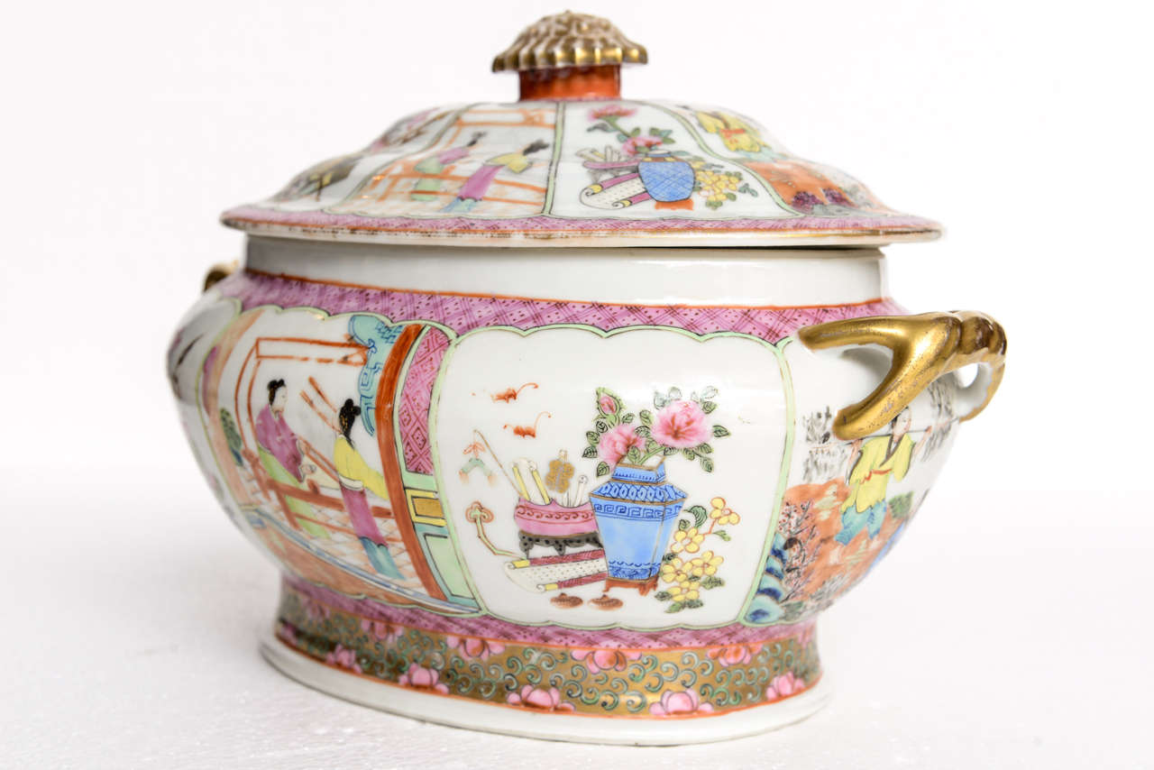 Chinese Famille Rose Tureen with Cover, 19th Century 5