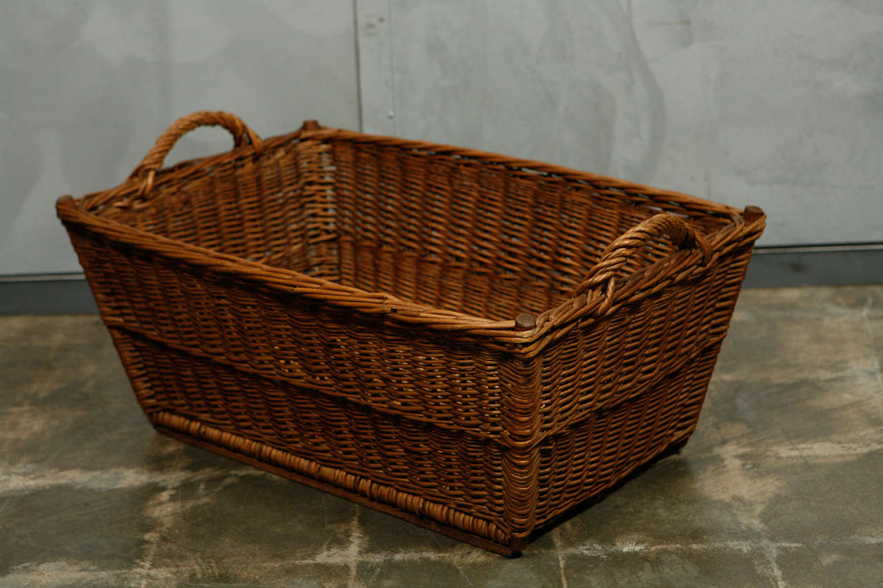 Mid-20th Century Wicker Basket For Sale