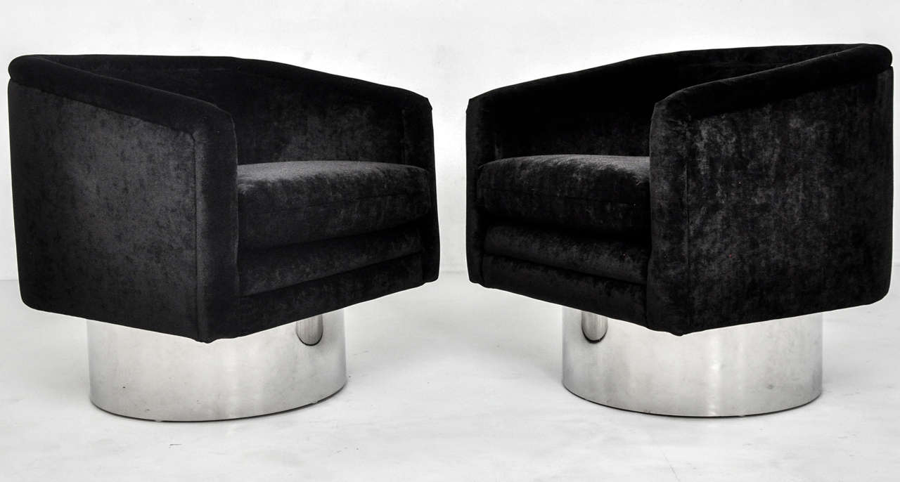 American Pace Swivel Chairs