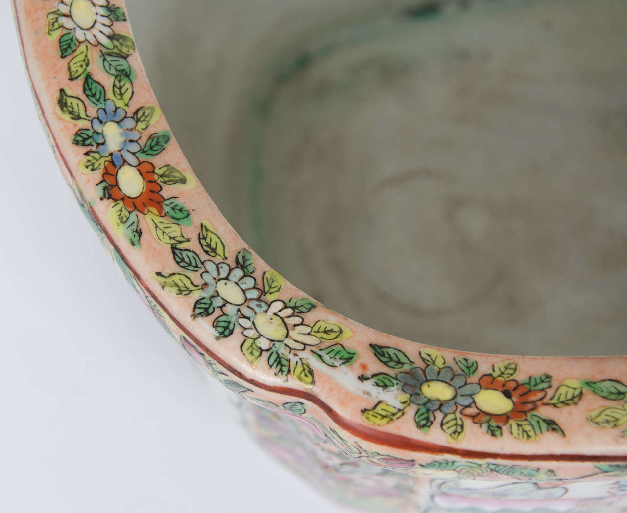 Mid-19th C. Chinese Porcelain PLANTER or Cache Pot, QING, Rose Medallion 2