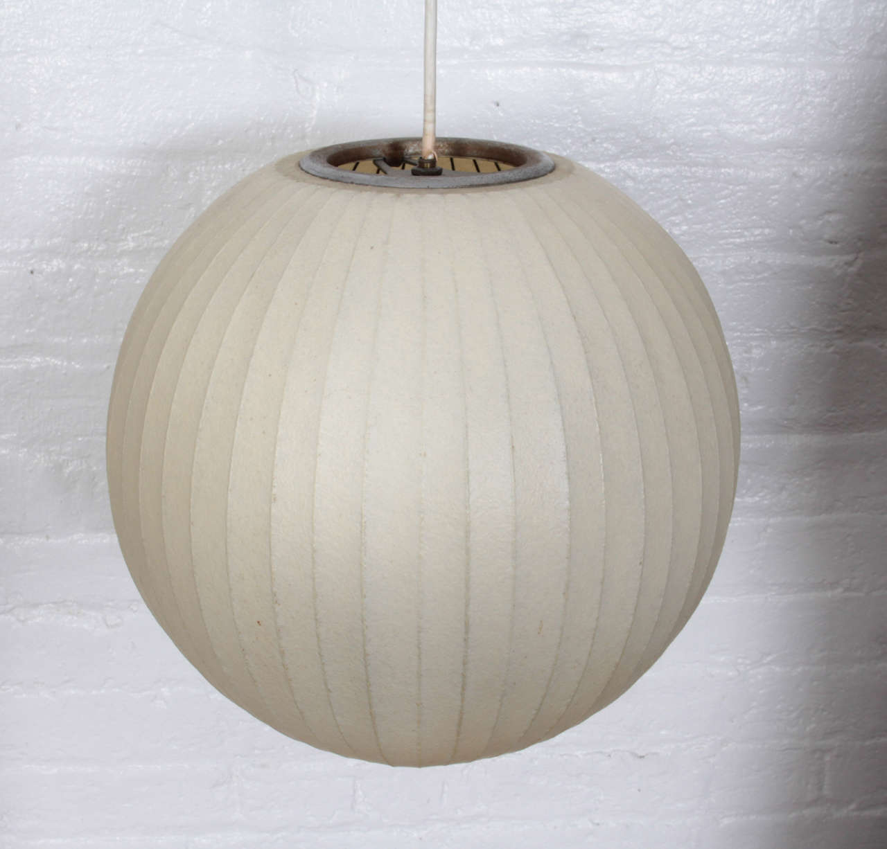 George Nelson fiberglass bubble lamp, medium round, 1950s. Manufactured by Howard Miller.