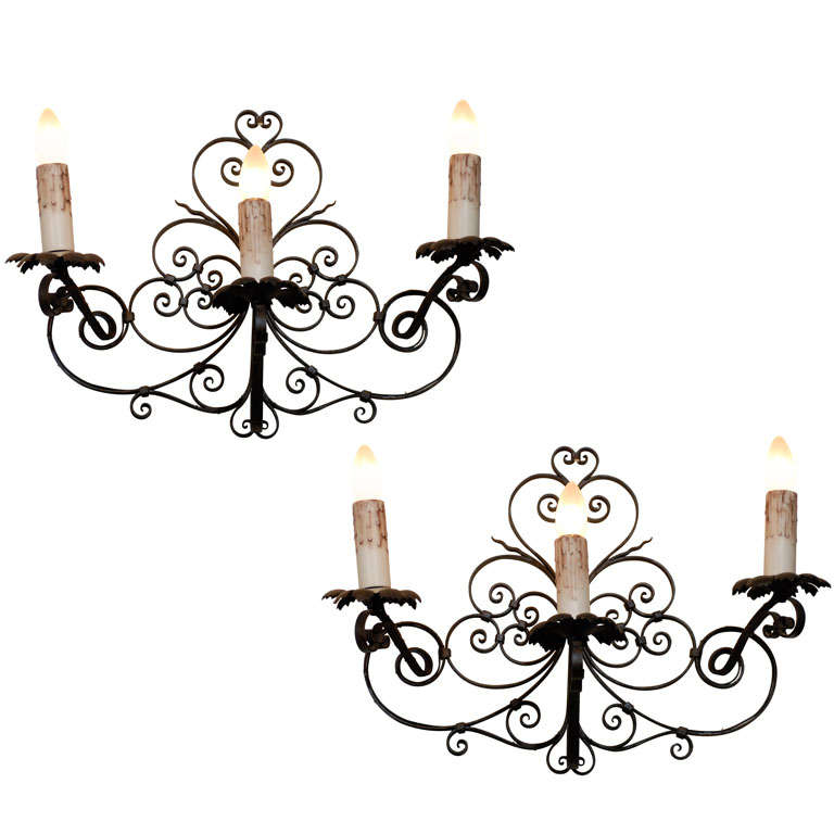 Pair of Vintage Black Iron Wall Sconces from France, Circa 1920 For Sale