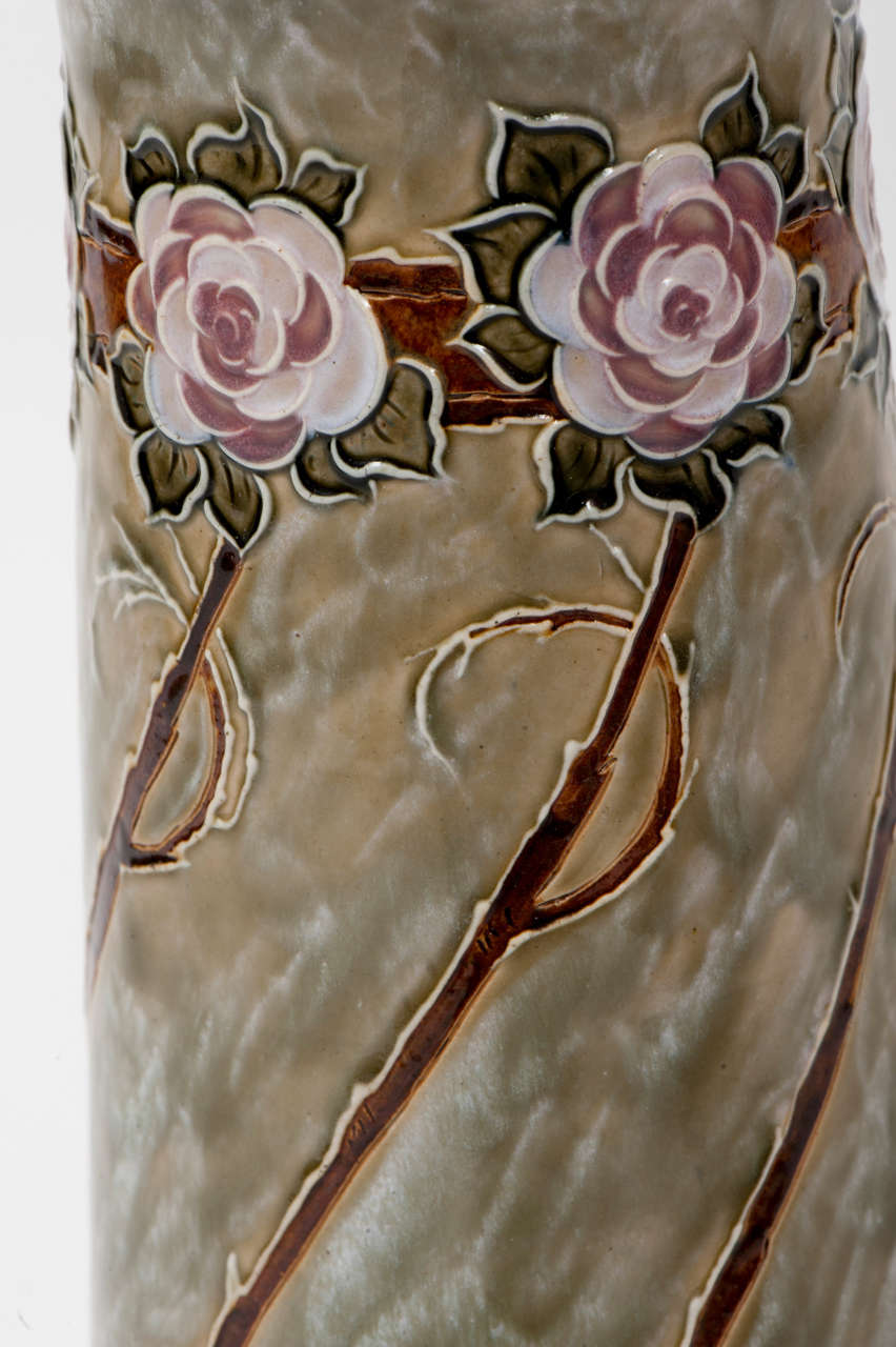 A Very Large Stoneware Vase by Eliza Simmance for Royal Doulton In Excellent Condition For Sale In Stratford Upon Avon, GB