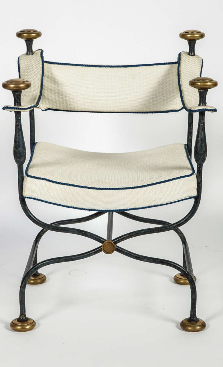 19th c. Stunning Set of Italian Savonarola Chairs and Benches. In Excellent Condition For Sale In Milan, IT
