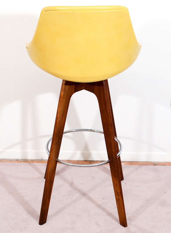 Pair of Mid Century Swivel Stools by John Yellen for I.V. Chairs In Good Condition In New York, NY