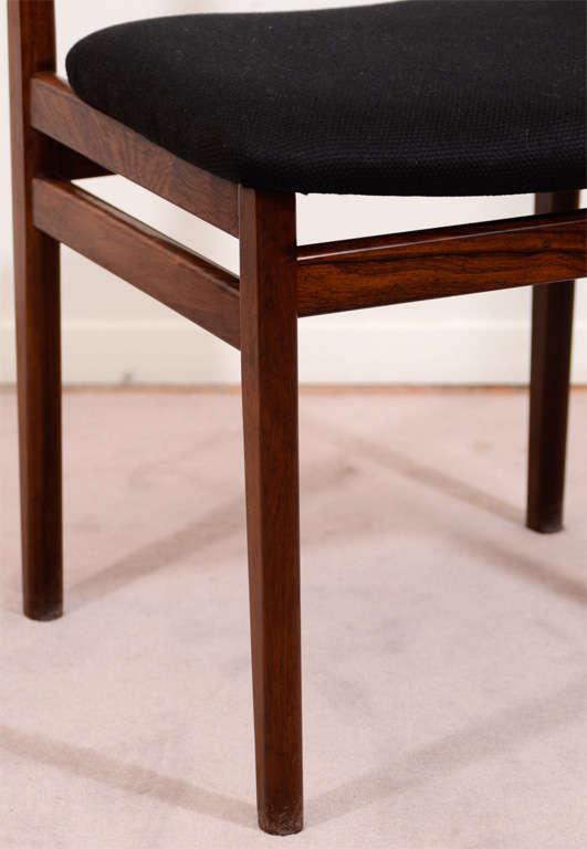 Set of Six Mid Century Rosewood Dining Chairs at 1stdibs