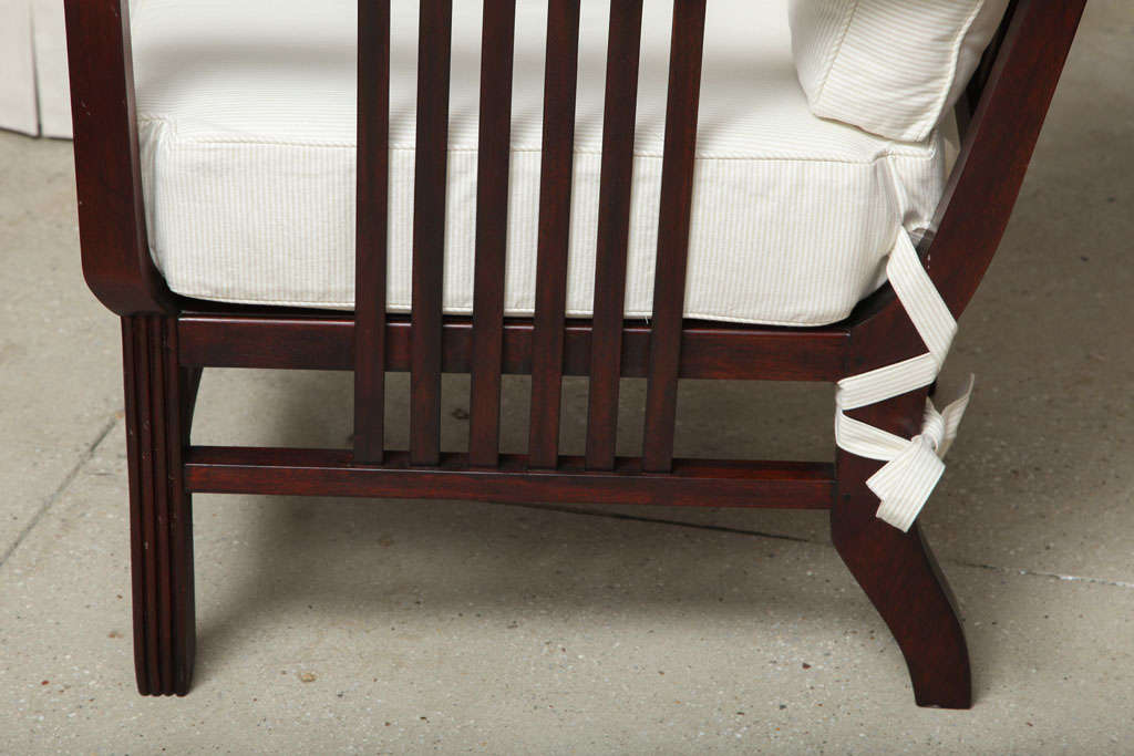 American Pair of antique Mahogany Slat-Back Chair with seat and back cushions For Sale