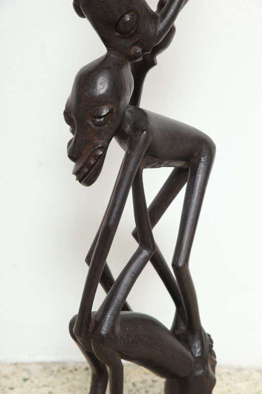 Bois Grande sculpture africaine en bois en vente