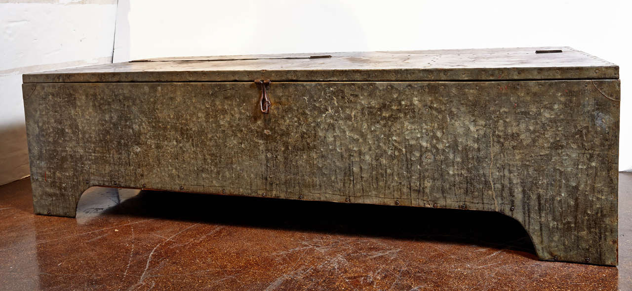 English Lift Top Storage Bin as Coffee Table, circa 1900