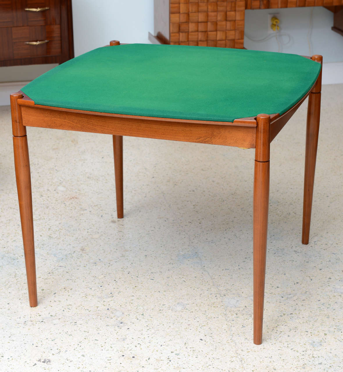 Italian Modern Walnut Game Table by Gio Ponti for Singer & Sons 5