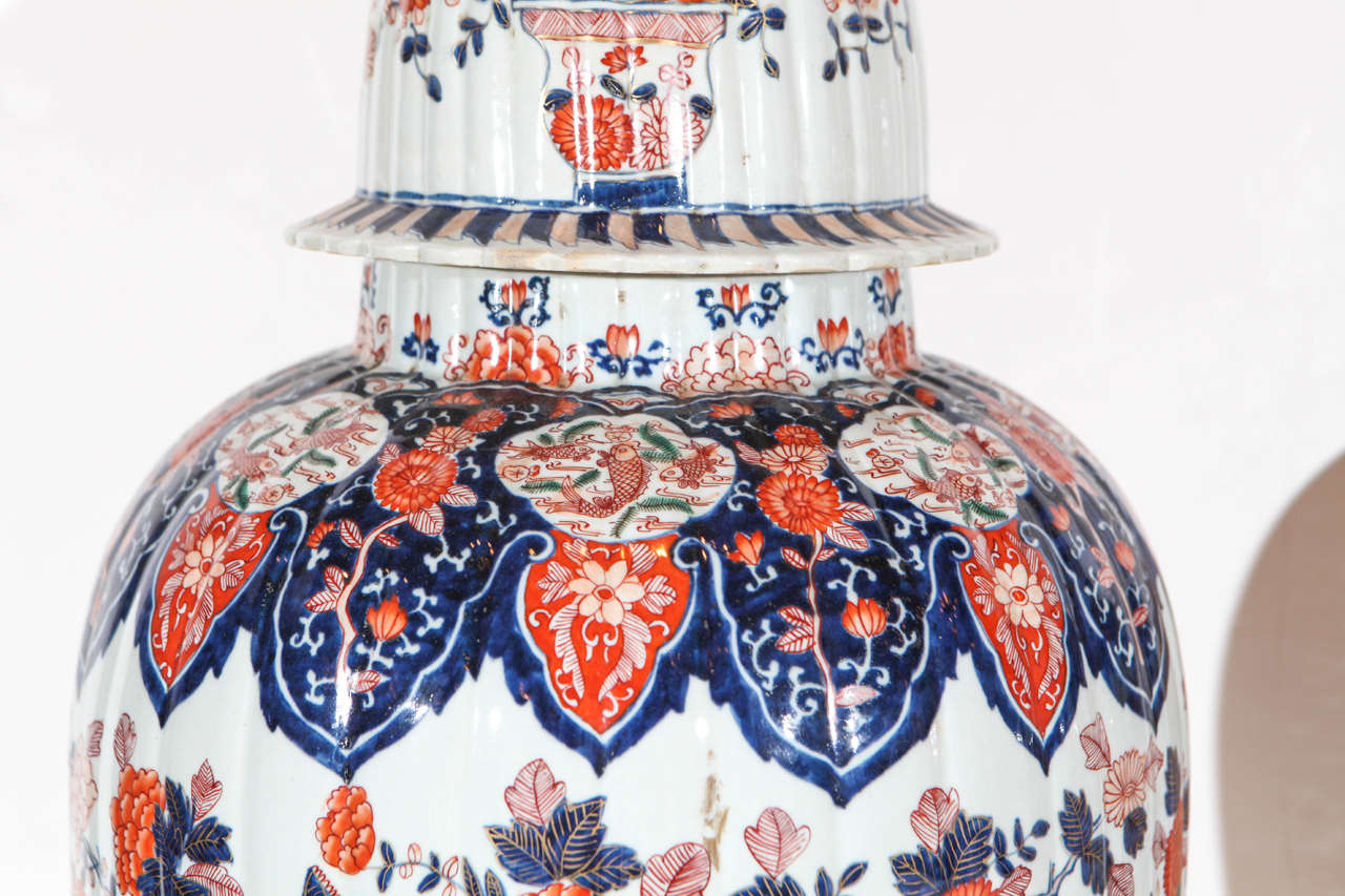 Deux pots à couvercle Imari des années 1900 en vente 1