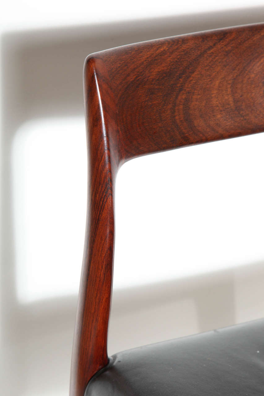 no. 77 Leather Dining Chairs by Niels Moller (Set of 8) In Excellent Condition In New York, NY