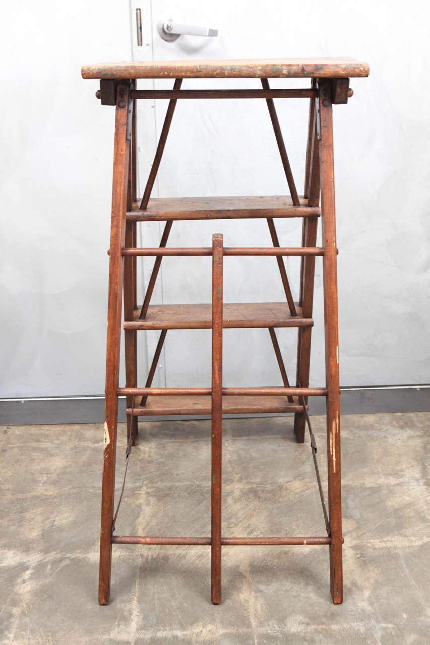 Early 20th c. Small Wood Ladder In Good Condition In Culver City, CA