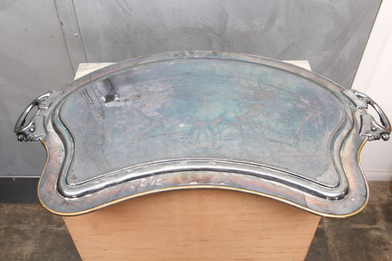Silver Plated Butler Tray with Articulated Cherub Handles For Sale 4
