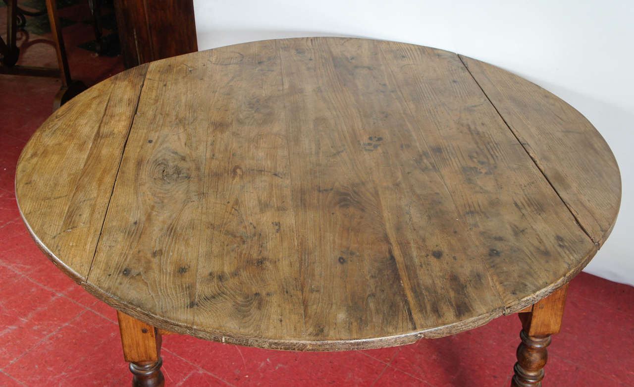 vintage round drop leaf table
