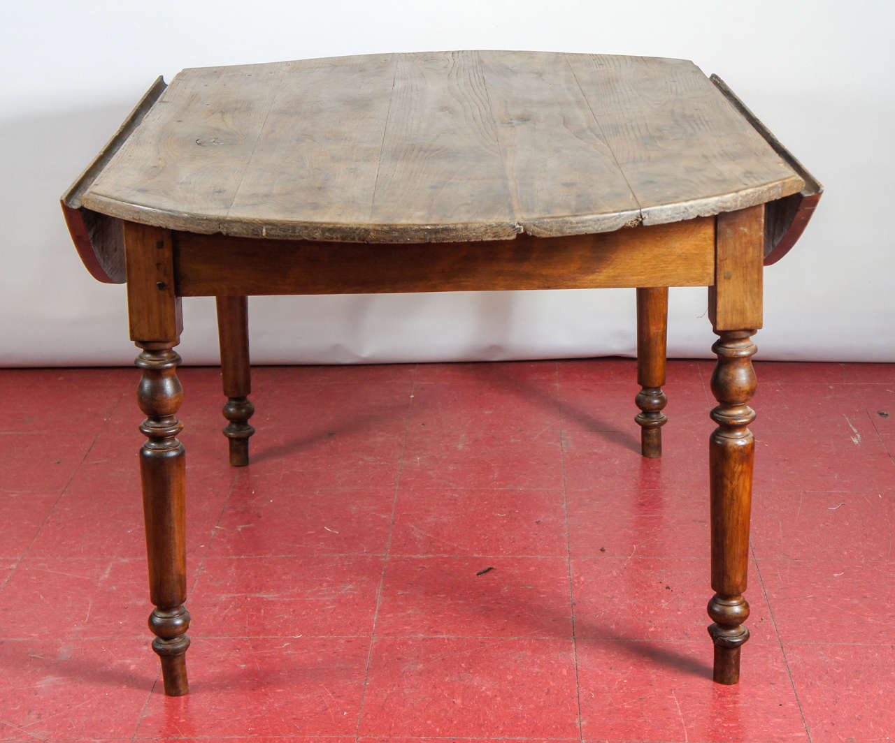 Antique Farm Round DropLeaf Table at 1stDibs vintage round drop leaf