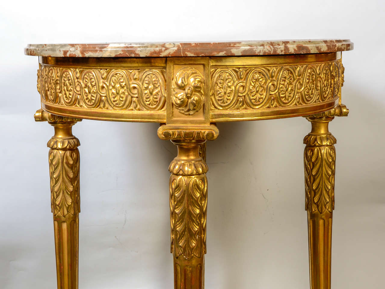 19th Century Round Gilded Wood Table For Sale