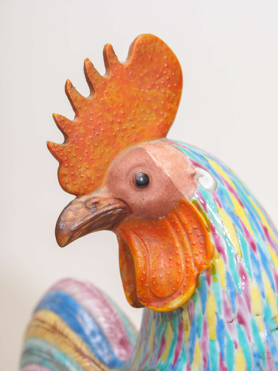 Chinese Export Famille Rose Rooster In Good Condition In Natchez, MS