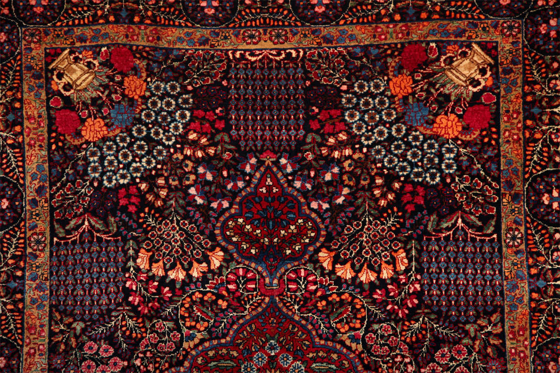 Antiker persischer Amoghli-Teppich aus den 1890er Jahren, Wolle, 5' x 8' (Persisch) im Angebot