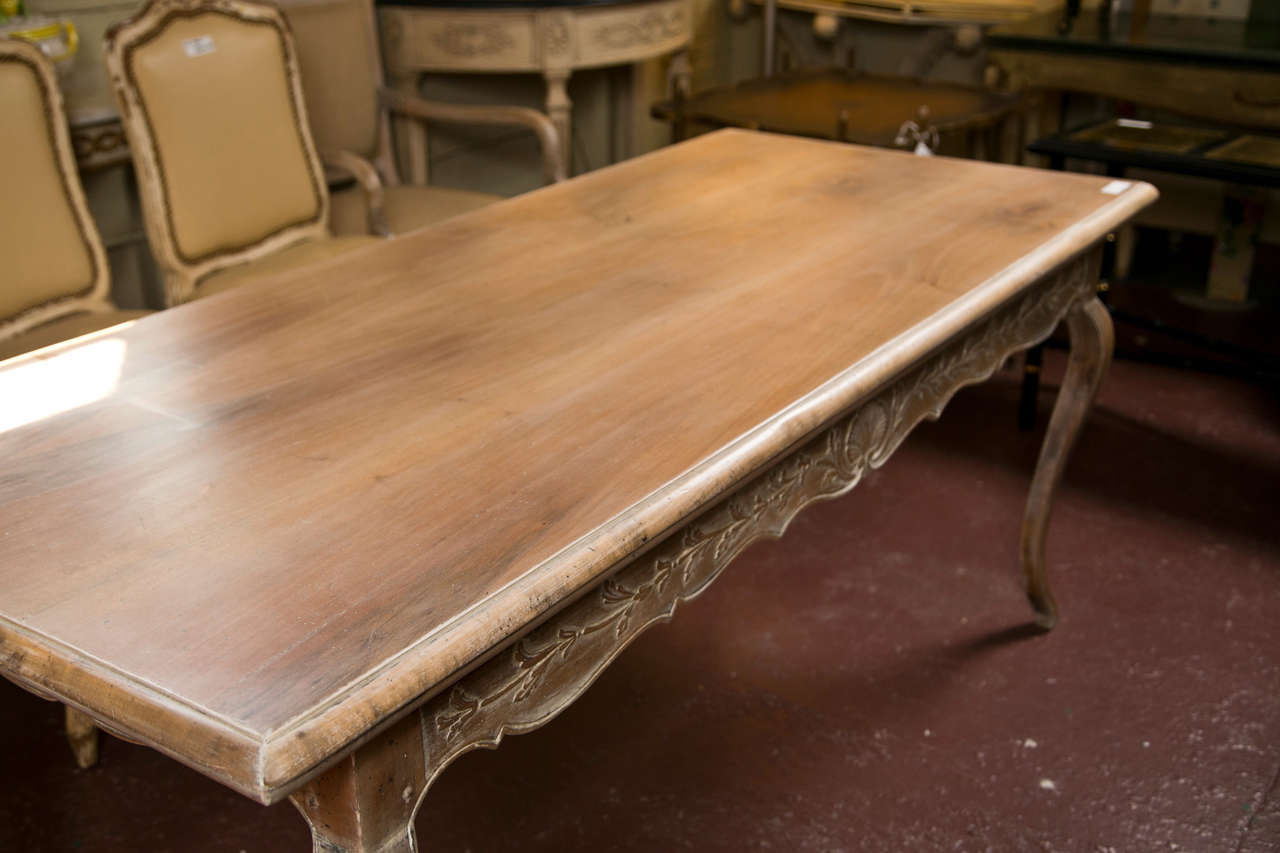 French Provincial Style Dining Table at 1stDibs french provincial